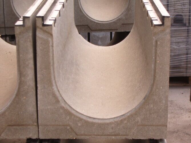 CANIVEAU DE DRAINAGE CANIVEAU DE DRAINAGE